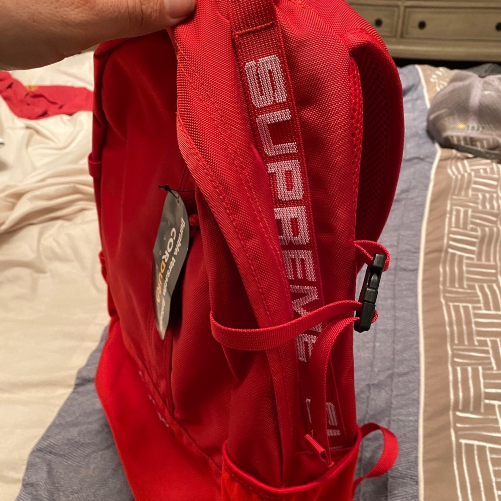 Authentic Supreme Backpack - Picture 3 of 5
